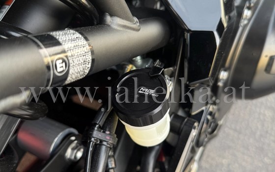 Umgebautes Motorrad Kawasaki Z900 von Jahelka Zweirad GmbH - Bild 10