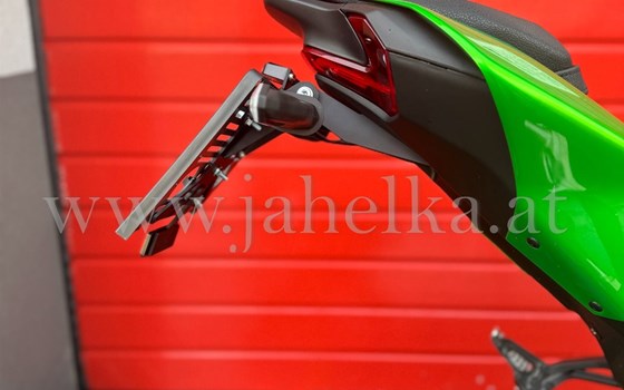 Umgebautes Motorrad Kawasaki Z900 von Jahelka Zweirad GmbH - Bild 5
