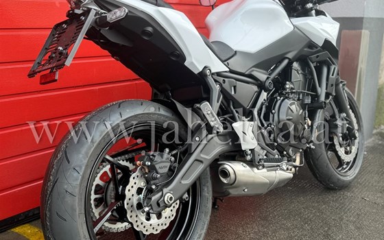 Umgebautes Motorrad Kawasaki Z650 von Jahelka Zweirad GmbH - Bild 3