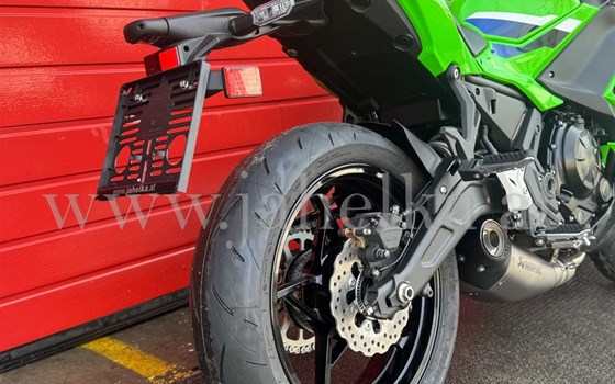 Umgebautes Motorrad Kawasaki Ninja 650 von Jahelka Zweirad GmbH - Bild 3