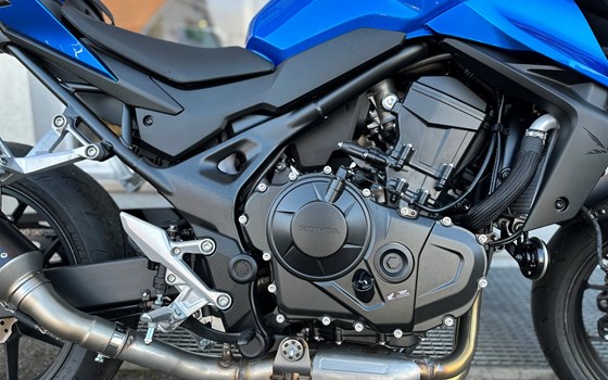 Umgebautes Motorrad Honda CB 750 von Direct Performance - Bild 7