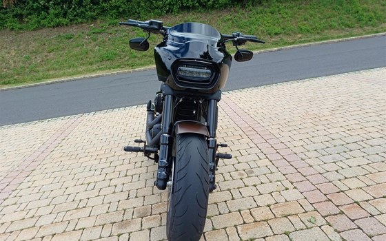 Umgebautes Motorrad Harley-Davidson Softail Fat Bob 114 FXFBS von Seidi - Bild 7