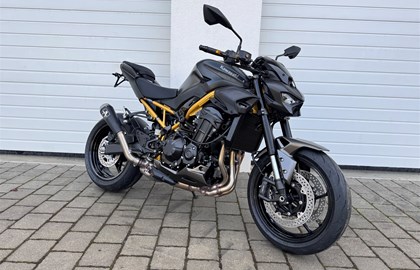 Kawasaki Z900 Custom Bike