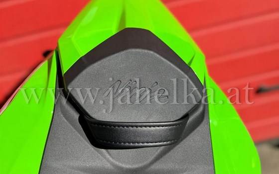 Umgebautes Motorrad Kawasaki Ninja ZX-4RR von Jahelka Zweirad GmbH - Bild 5