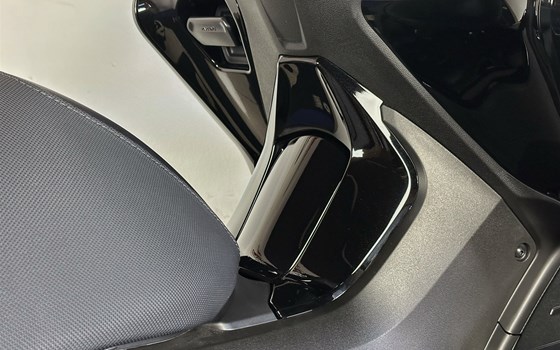 Umgebautes Motorrad Yamaha Tricity 300 von Zweirad Zentrum Fernwald - Bild 15