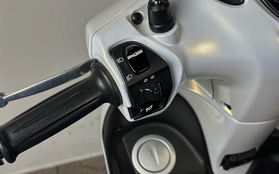 Umgebautes Motorrad Yamaha D'elight von Zweirad Zentrum Fernwald - Bild 19