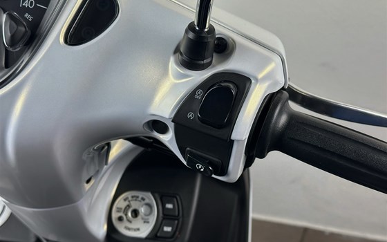 Umgebautes Motorrad Yamaha D'elight von Zweirad Zentrum Fernwald - Bild 20