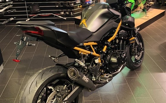 Umgebautes Motorrad Kawasaki Z900 von Moto Point Ilmenau e.K. - Inh. Frank Engelhardt - Bild 3