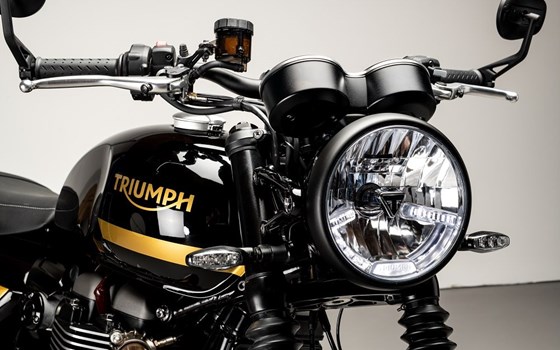 Umgebautes Motorrad Triumph Speed Twin 1200 von Mäge Motos GmbH - Bild 6