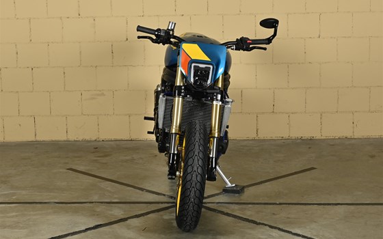 Umgebautes Motorrad Triumph Speed Triple 1050 von Mäge Motos GmbH - Bild 3