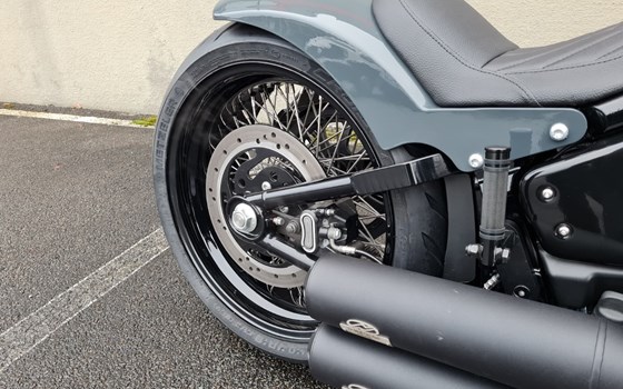 Umgebautes Motorrad Harley-Davidson Softail Heritage Classic 114 FLHCS von X-Trem Custombikes - Bild 14