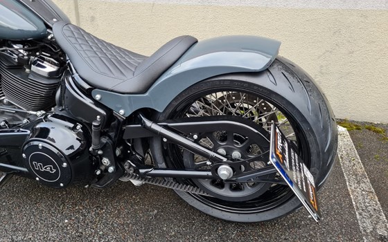 Umgebautes Motorrad Harley-Davidson Softail Heritage Classic 114 FLHCS von X-Trem Custombikes - Bild 18