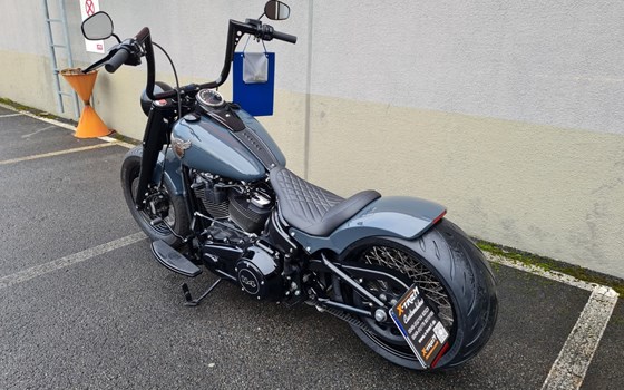 Umgebautes Motorrad Harley-Davidson Softail Heritage Classic 114 FLHCS von X-Trem Custombikes - Bild 10