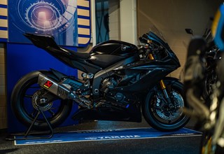 Yamaha R6 RACE