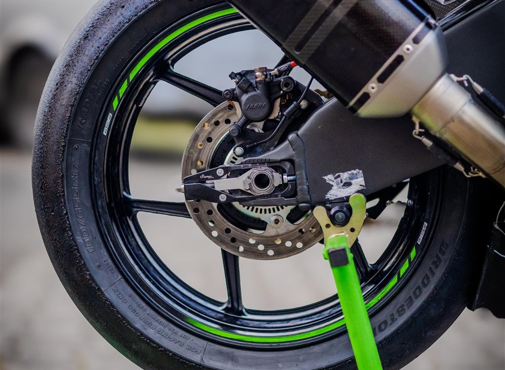 Umbgebautes Motorrad Kawasaki Ninja ZX-6R 636