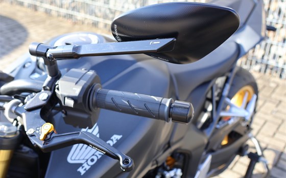 Umgebautes Motorrad Honda CB1000 Hornet SP von Motorradcenter Keßler - Bild 3