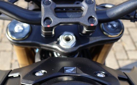 Umgebautes Motorrad Honda CB1000 Hornet SP von Motorradcenter Keßler - Bild 7