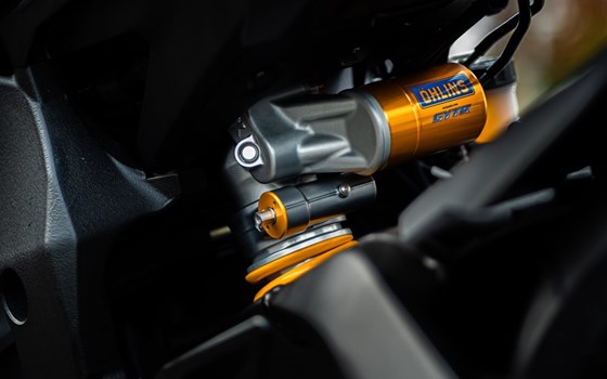 Umgebautes Motorrad Yamaha R1 RACE von Motorradtechnik Geenen GmbH - Bild 3