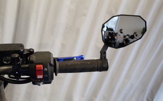 Umgebautes Motorrad Honda CB750 Hornet von Moto-Meinig GmbH - Bild 17