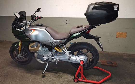 Umgebautes Motorrad Moto Guzzi V100 Mandello S von Stenli - Bild 2