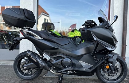 Honda Forza 750 Custom Bike