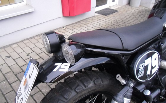 Umgebautes Motorrad Yamaha SCR950 von Bike & Cars - Jenas Biker Corner - Dirk Helbig - Bild 4