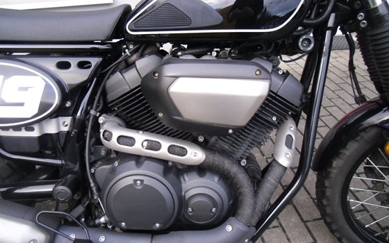 Umgebautes Motorrad Yamaha SCR950 von Bike & Cars - Jenas Biker Corner - Dirk Helbig - Bild 5