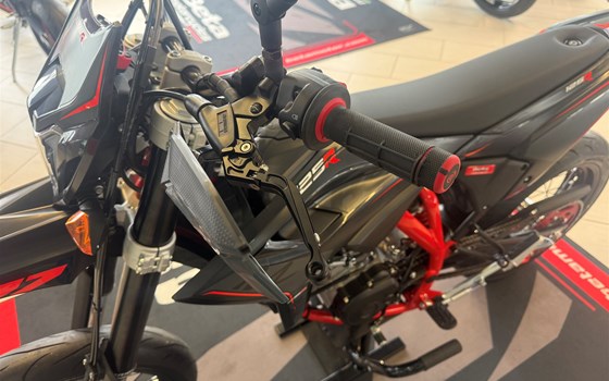 Umgebautes Motorrad Beta RR 4T 125 R von Willi Möller - Bild 2