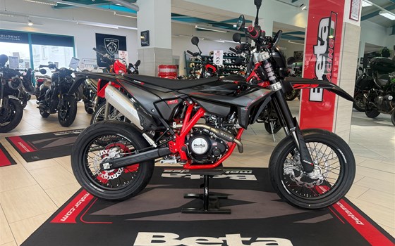 Umgebautes Motorrad Beta RR 4T 125 R von Willi Möller - Bild 3