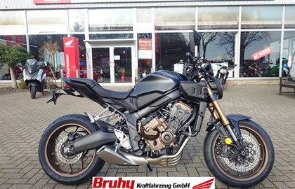 Honda CB650R E-Clutch Custom Bike