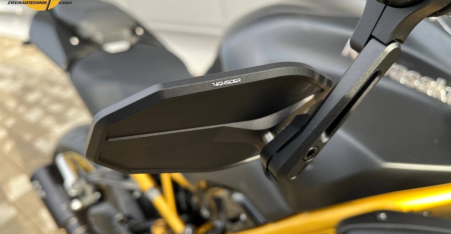 Umbgebautes Motorrad Kawasaki Z900