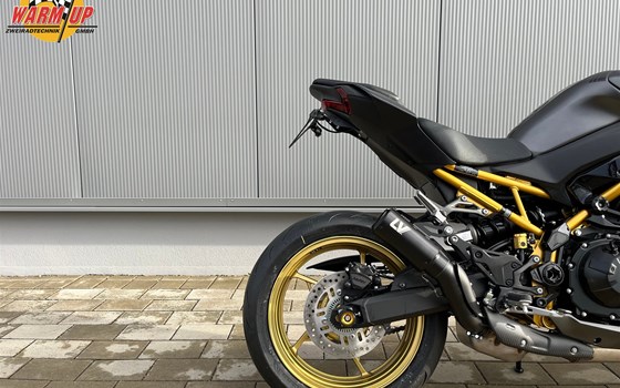 Umgebautes Motorrad Kawasaki Z900 von Warm Up Zweiradtechnik GmbH - Bild 4