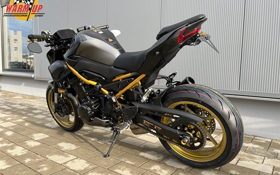 Umgebautes Motorrad Kawasaki Z900 von Warm Up Zweiradtechnik GmbH - Bild 12