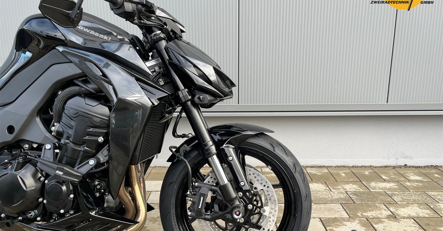 Umbgebautes Motorrad Kawasaki Z1100