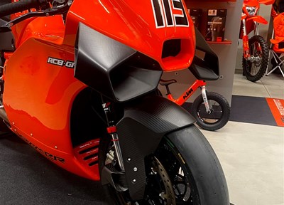 KTM 1390 Super Duke R Stark umgebaut