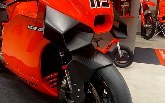 Umgebautes Motorrad KTM 1390 Super Duke R von PEPA-BIKES e.K. Inh. Martin Petzold - Bild 1