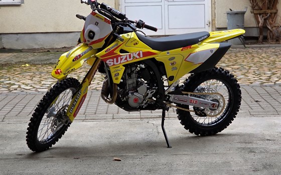 Umgebautes Motorrad Suzuki DR-Z4S von H&K Motorsport - Bild 15