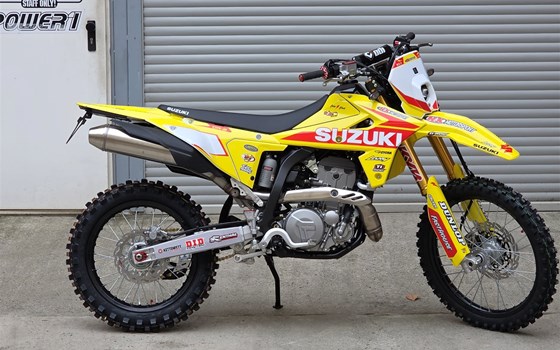 Umgebautes Motorrad Suzuki DR-Z4S von H&K Motorsport - Bild 1