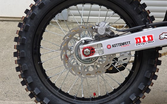 Umgebautes Motorrad Suzuki DR-Z4S von H&K Motorsport - Bild 10