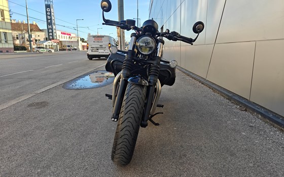 Umgebautes Motorrad Triumph Bonneville Bobber von IL MOTO  Motorradhandel und Reparaturwerkstätte GesmbH - Bild 3