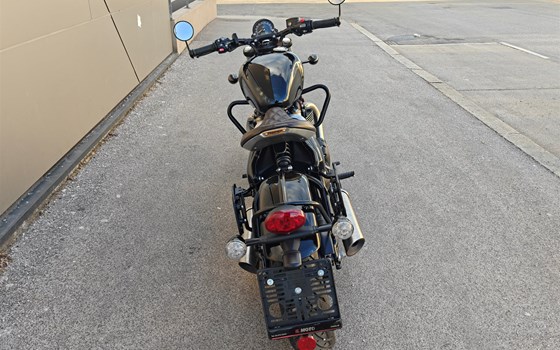 Umgebautes Motorrad Triumph Bonneville Bobber von IL MOTO  Motorradhandel und Reparaturwerkstätte GesmbH - Bild 10