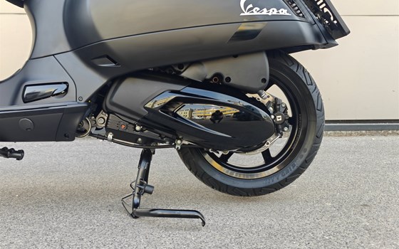 Umgebautes Motorrad Vespa GTS 310 SuperSport von IL MOTO  Motorradhandel und Reparaturwerkstätte GesmbH - Bild 15