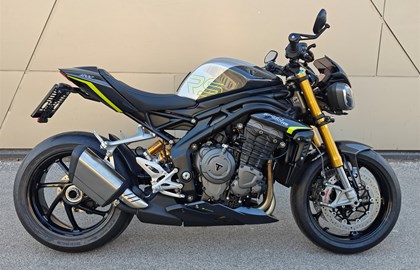 Triumph Speed Triple 1200 RS Custom Bike
