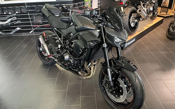 Umgebautes Motorrad Kawasaki Z900 von Moto Point Ilmenau e.K. - Inh. Frank Engelhardt - Bild 12