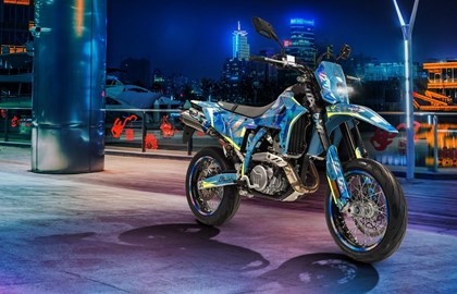 Suzuki DR-Z4SM Custom Bike