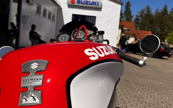 Umgebautes Motorrad Suzuki GSX-R 750 von Motorradschuppen Ullmann - Bild 2