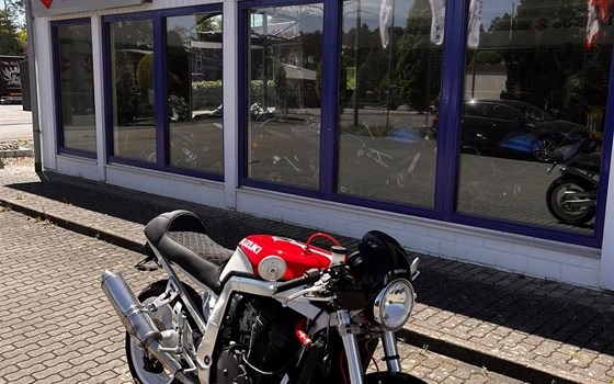 Umgebautes Motorrad Suzuki GSX-R 750 von Motorradschuppen Ullmann - Bild 4
