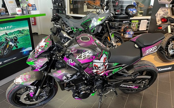 Umgebautes Motorrad Kawasaki Z900 von Moto Point Ilmenau e.K. - Inh. Frank Engelhardt - Bild 11