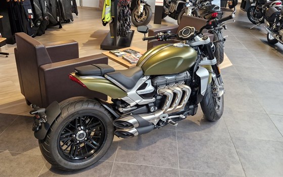 Umgebautes Motorrad Triumph Rocket 3 R von Zweiradtechnik Wagner GmbH - Bild 2