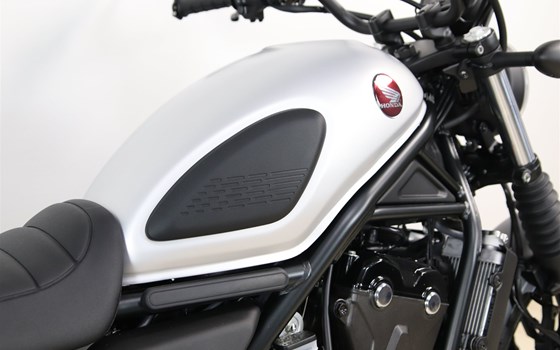 Umgebautes Motorrad Honda CL500 von Auto- und Motorradhaus M&S Automobile GmbH - Bild 6